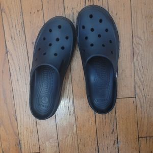 Black crocs womens